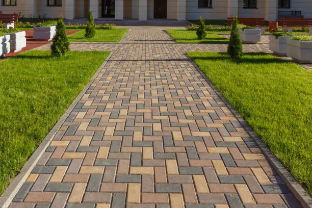 Best Local Driveway Pavers  in Huntsville, MO